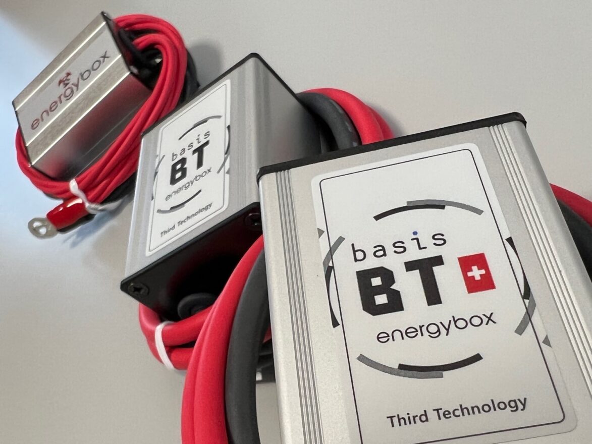 トモコブ　サードテクノロジー basis BT/BT +セット サードテクノロジー エナジーボックス basis BT & basis BT+